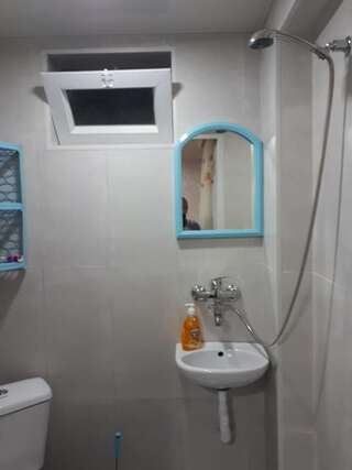 Гостевой дом ARTUR Батуми Двухместный номер с 2 отдельными кроватями-7